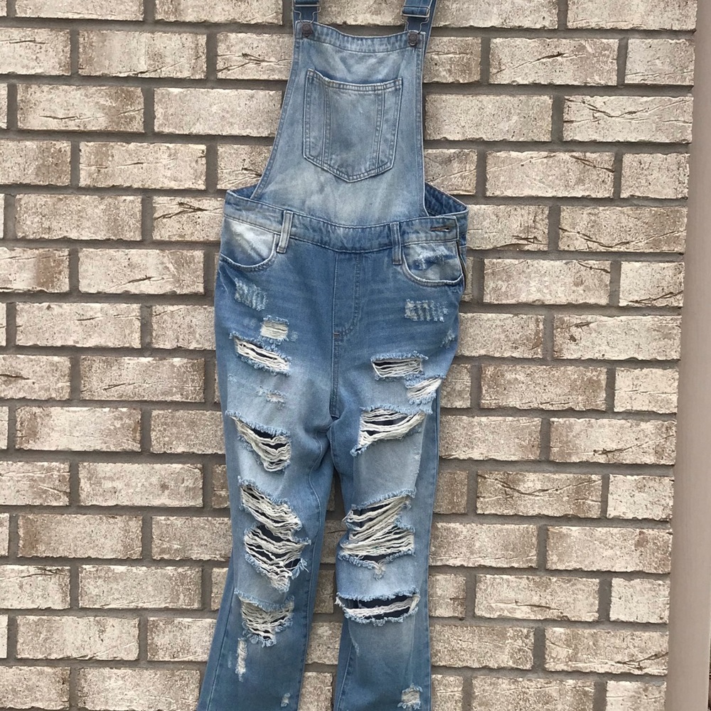 NWOT Distressed Overalls